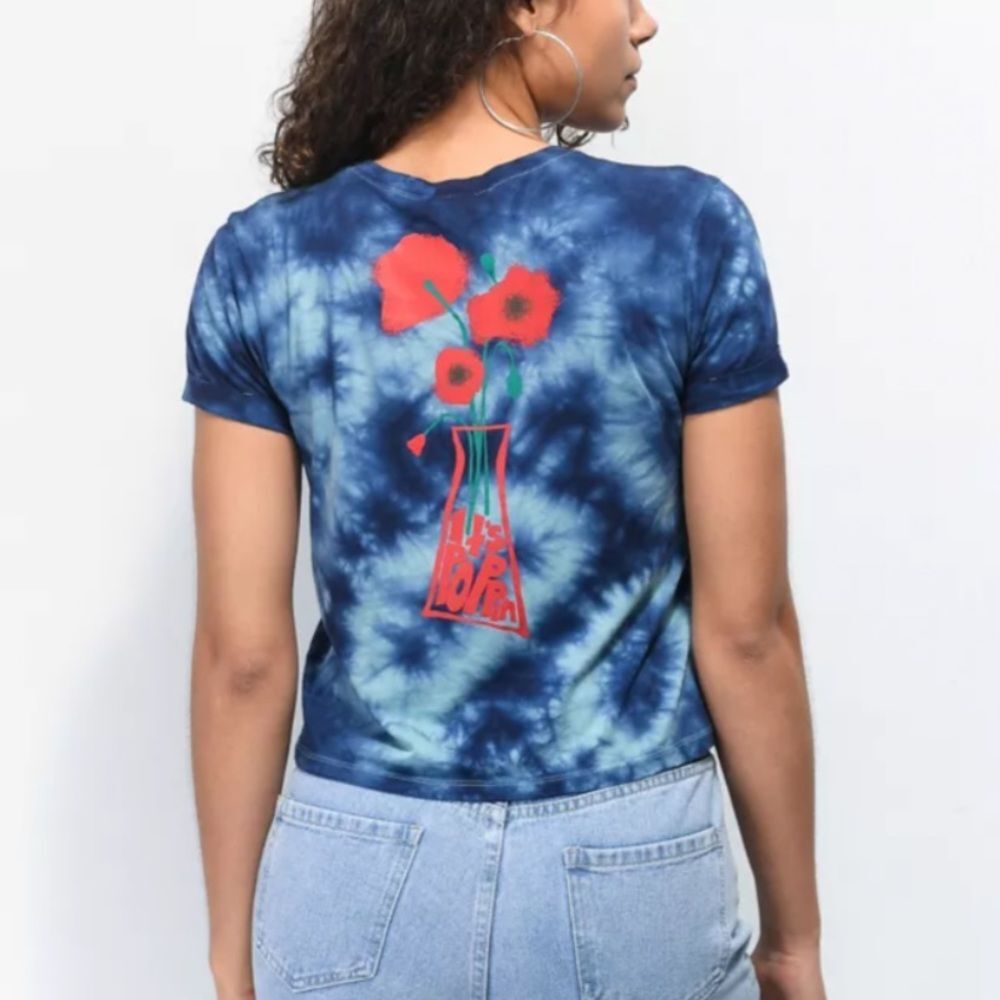 Empyre Zumiez Yohanna Poppy Blue Tie-Dye Crop Top Tee Shirt Soft âItâs Poppinâ